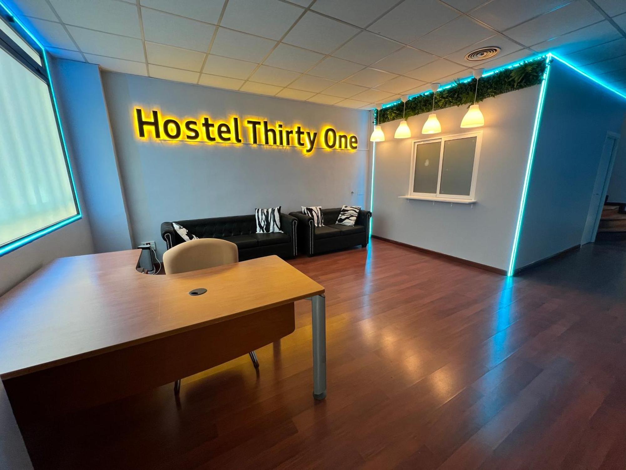Hostel Thirty One 마드리드 외부 사진